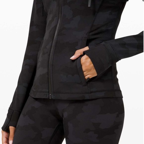 Lululemon | Hooded Define Jacket | Size 10 - Picture 12 of 13